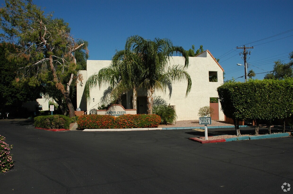 Foto del edificio - Arbor Creek