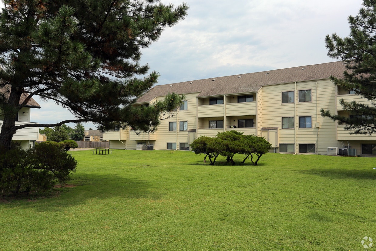 Cimarron Apartments Apartments in Wichita, KS