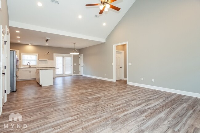 Foto del edificio - 6806 Fieldvale Pl