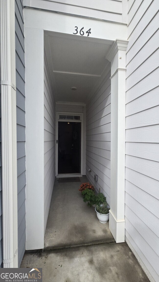 Foto del edificio - 364 Stoneybrook Dr