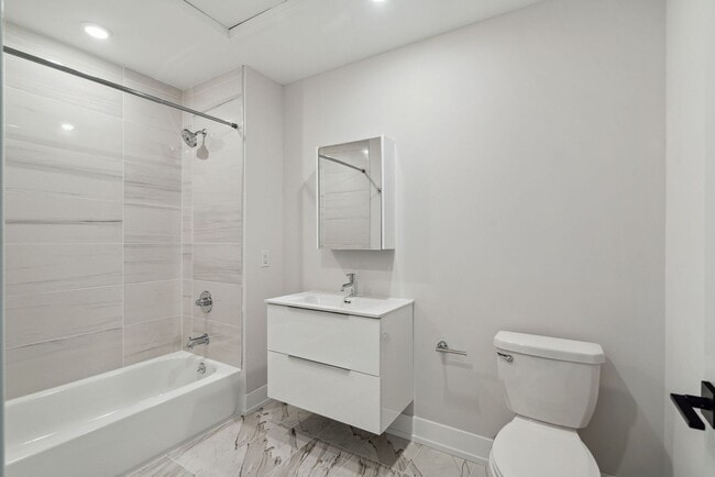 Interior Photo - The Dally