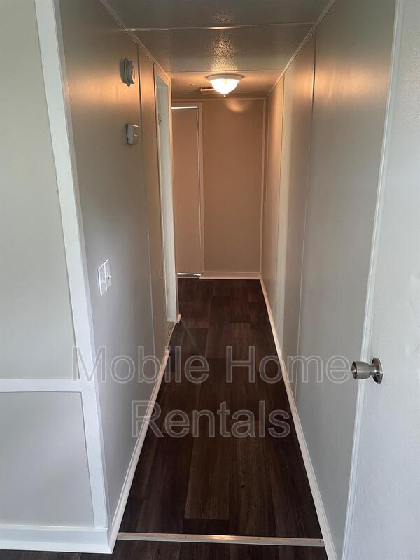 Foto del edificio - 3278 Idlewild Dr