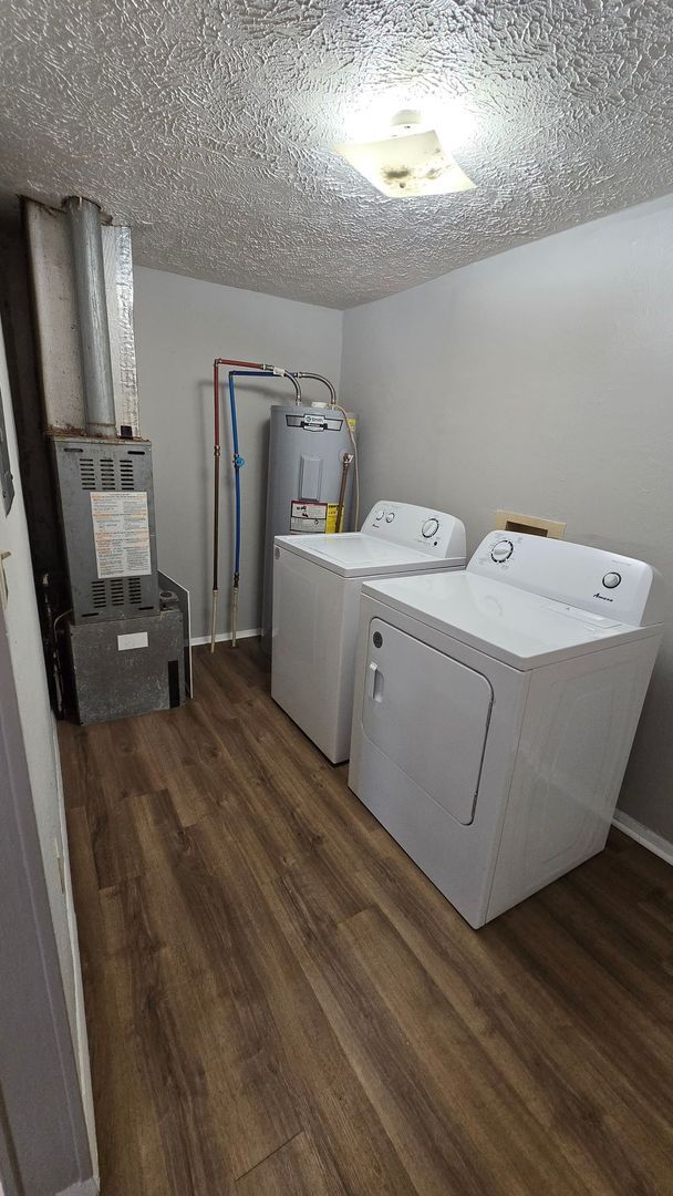 Foto del edificio - 3 Bedroom 1 Bath! (Move in Special! $100 off Move In Rent with January Move In Date!)