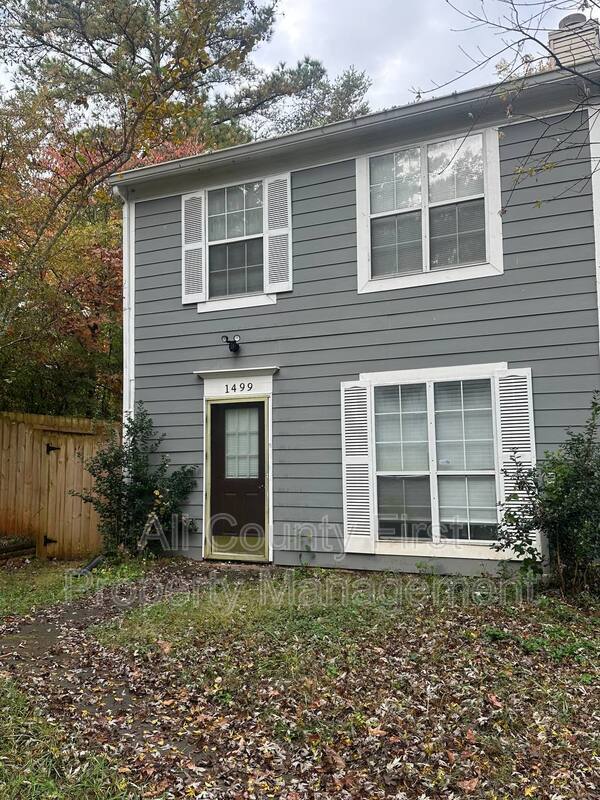 Photo - 1499 Inverness Dr.