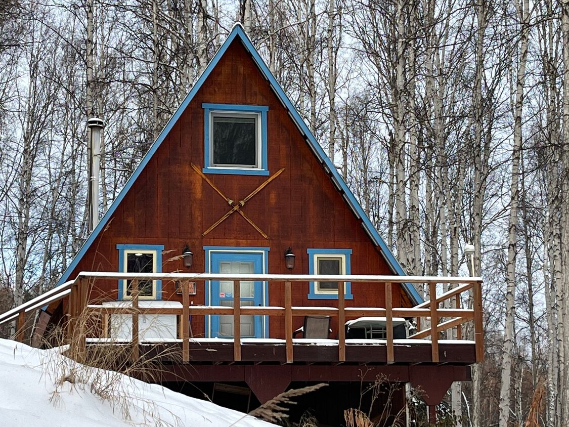 Primary Photo - Furnished cabin, Utilities included!