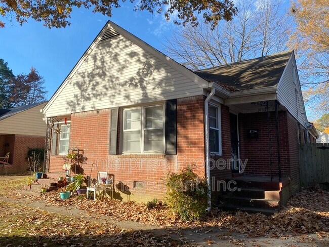 Foto del edificio - 1039 Wingfield Rd