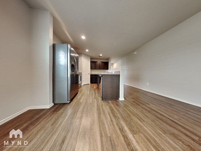 Building Photo - 9421 Apple Ridge Ln