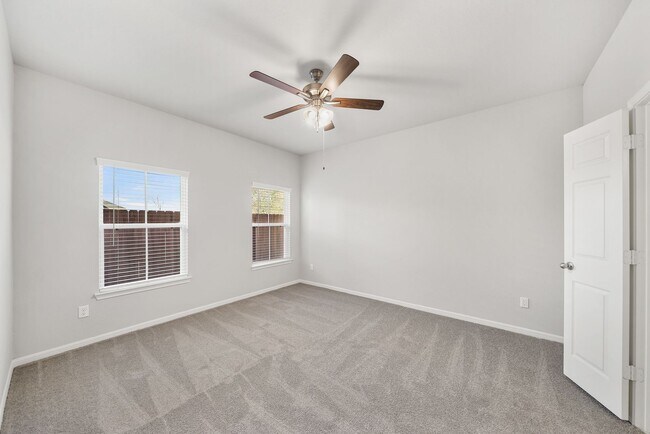 Building Photo - Discover Luxury Living at Allison Park – H...