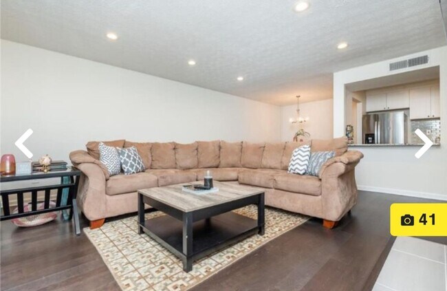 Foto del edificio - 310 Park Ridge Cir