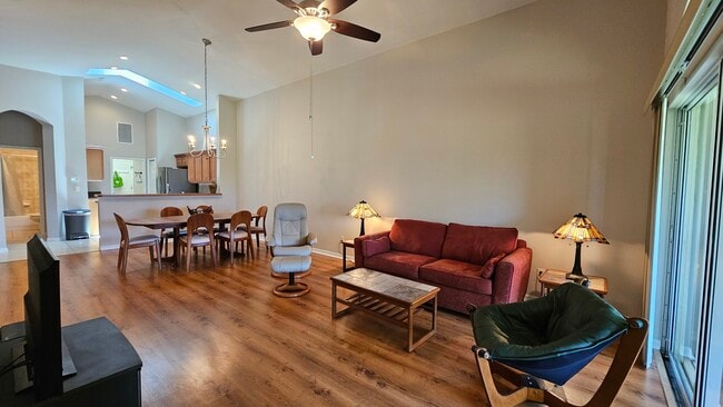 Building Photo - 5324 Tay Ct