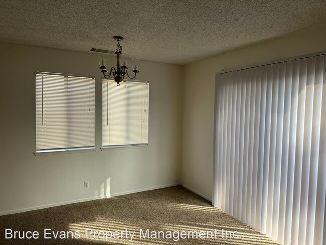 Building Photo - 2 br, 2 bath House - 3919 W. Hillsdale