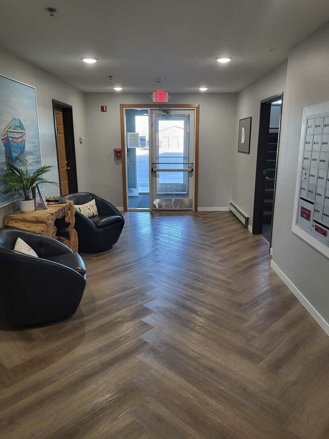 Building Photo - Bridgewater Estates