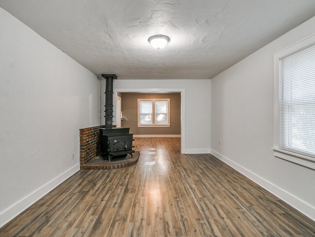 Foto del edificio - 6200 NW 28th St