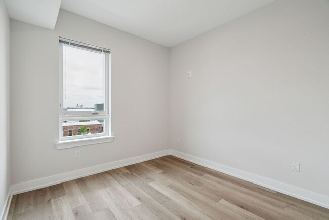 Interior Photo - The Dally