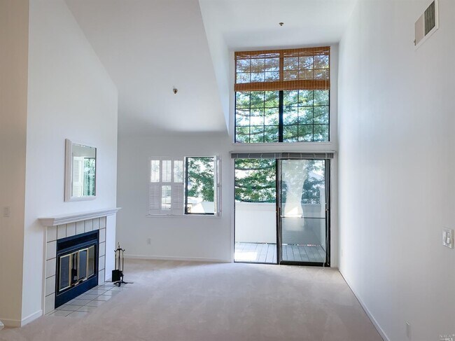 Building Photo - 122 Oriole Cir