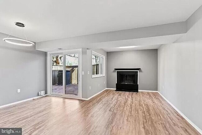 Sala de estar - 11205 Avalanche Way