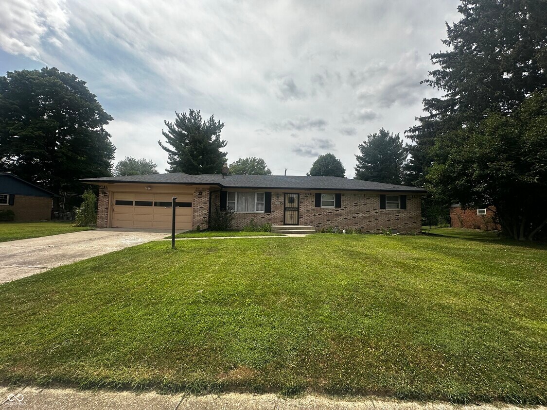Primary Photo - 8240 Burn Ct
