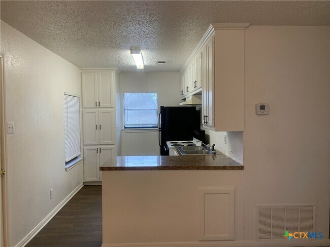 Foto del edificio - 116 W Stacie Rd