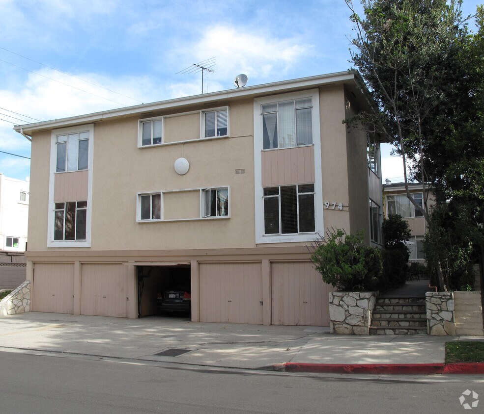 Building Photo - 8733 Ramsgate Ave