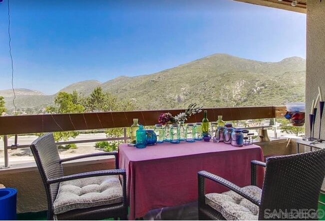 Foto del edificio - 7225 Navajo Rd
