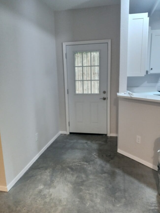 Building Photo - 221 San Angelo Ave
