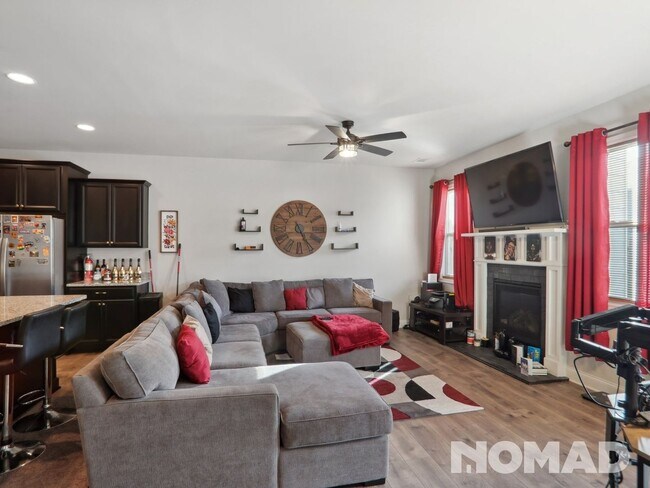 Building Photo - 3 Bedroom Townhome in Atlanta