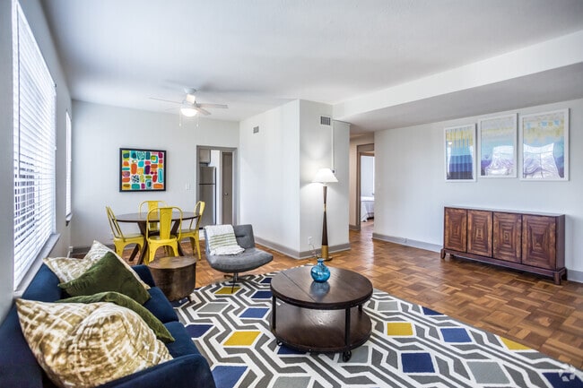 2 BR, 1 BA - The Williamsburg - Kimbrough Tower Apartments