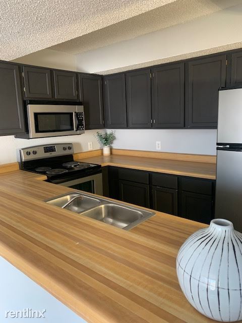 Foto del edificio - 6801 Abrams Rd
