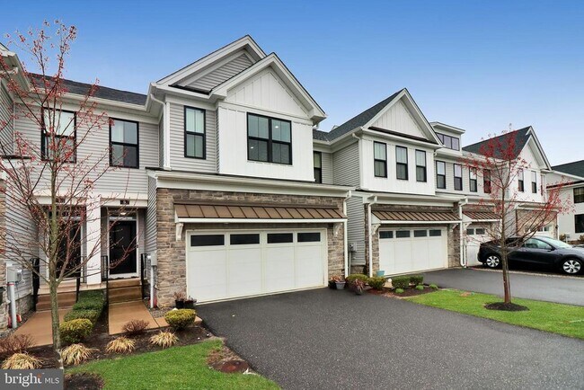 Building Photo - 9 Clover Ln