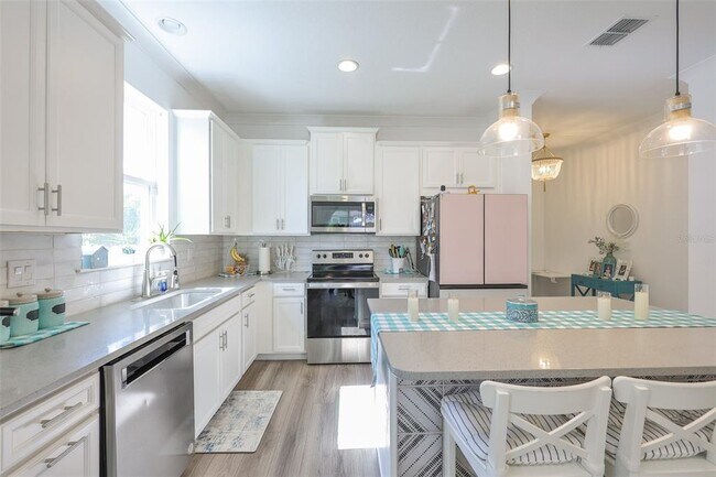 Foto del edificio - 11520 Cedar Valley Dr