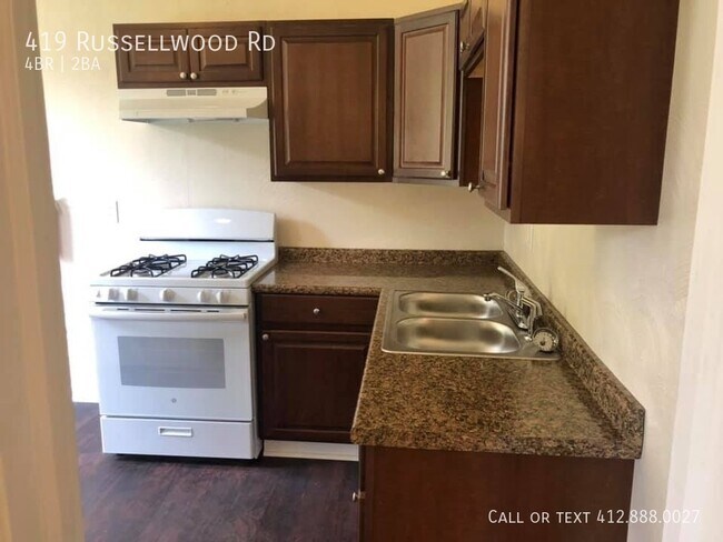 Foto del edificio - Four Bedroom in McKees Rocks