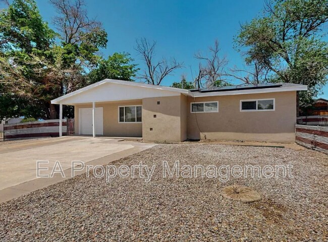 Foto del edificio - 1055 Betts St NE