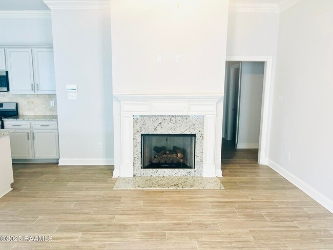 Foto del edificio - 6217 Lake Edge Dr