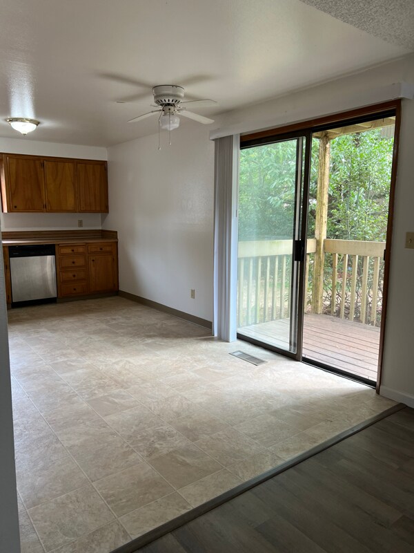 Foto del edificio - 2159 Nomad Ct SE