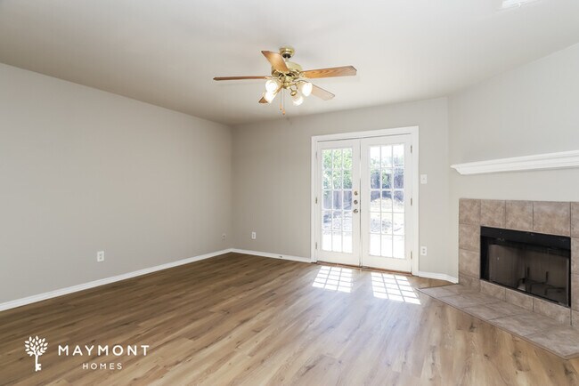 Building Photo - 6014 Bronco Way