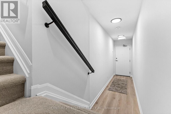 Photo du bâtiment - 801 Glenroy Gilbert Dr