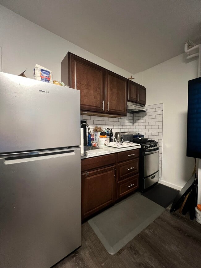 Foto del edificio - 527 8th St