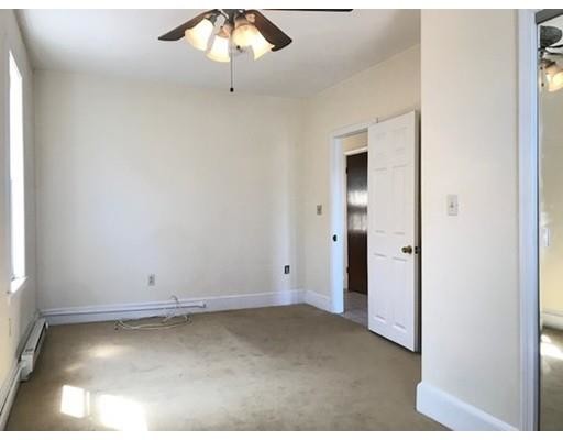 Foto del edificio - 512 E 3rd St