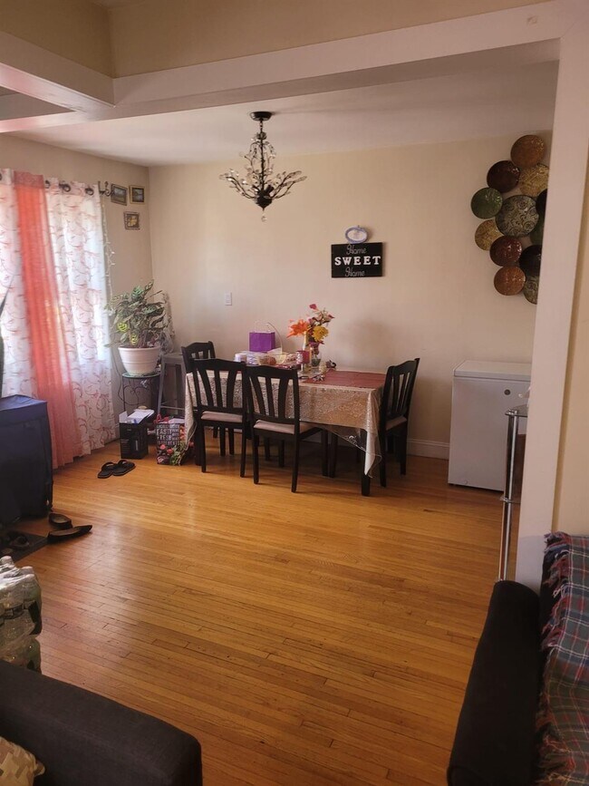 Foto del edificio - 89-40 217th St