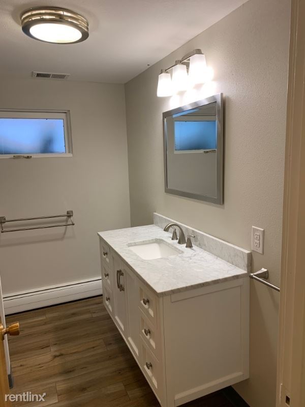 Building Photo - 2 br, 1 bath Apartment - 16820 Easy Street