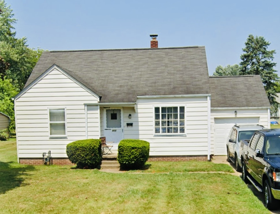 Primary Photo - 405 34th St SE
