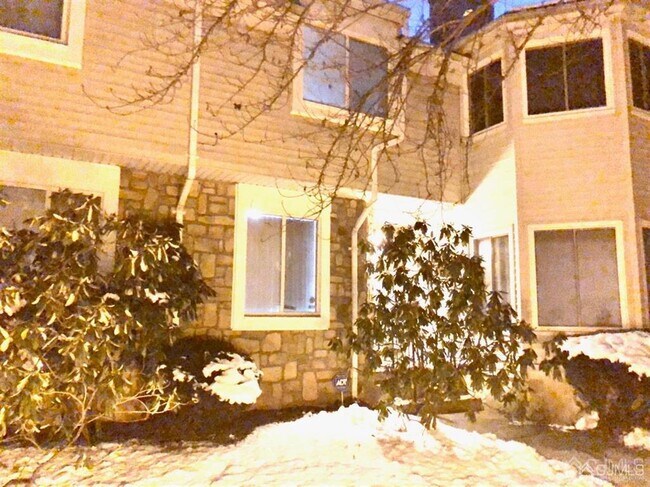Building Photo - 1134 Schmidt Ln