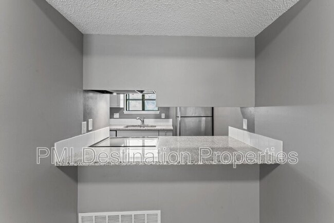 Building Photo - 2902 Eaton St