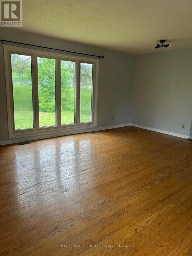 Building Photo - 98 Wigmore Dr