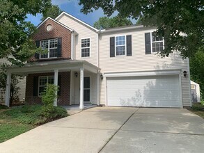 Building Photo - 2803 Thoreau Dr