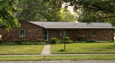 Building Photo - 105 Belden Dr
