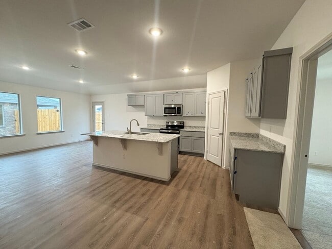 Building Photo - New Construction 3 bedroom In Midland/Gree...
