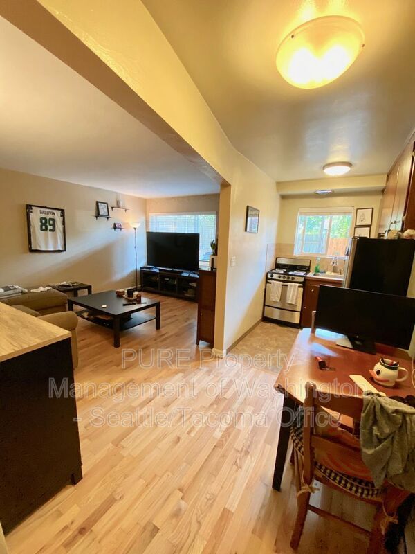 Building Photo - 3514 Ashworth Ave N
