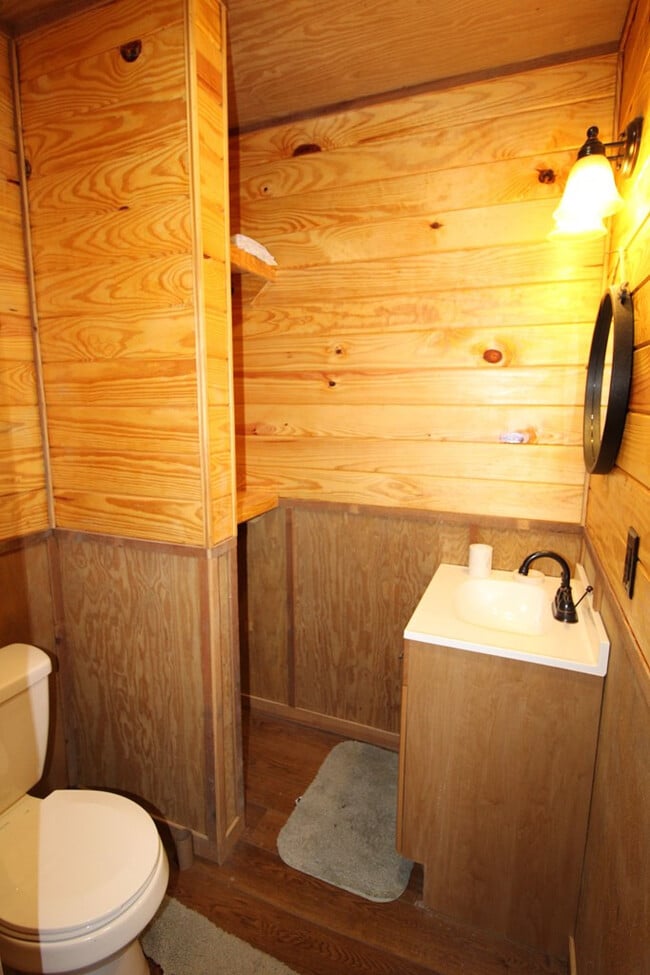 Foto del edificio - 900 Race Track Rd