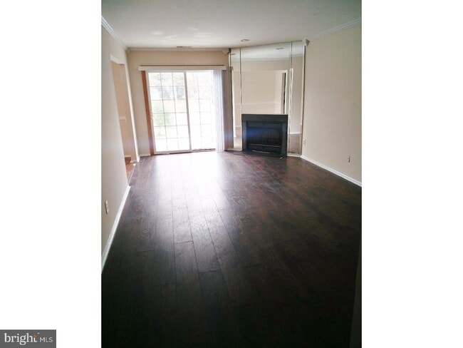Building Photo - 9 Carob Ct